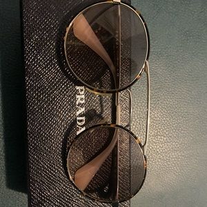 PRADA sunglasses tortoise shade/ light pink. Comes with box. Very good condition